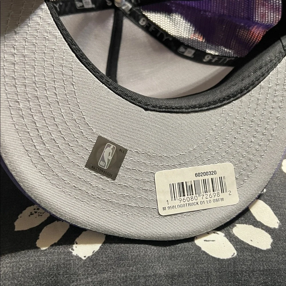 NWT New Era Los Angeles Lakers SnapBack Hat